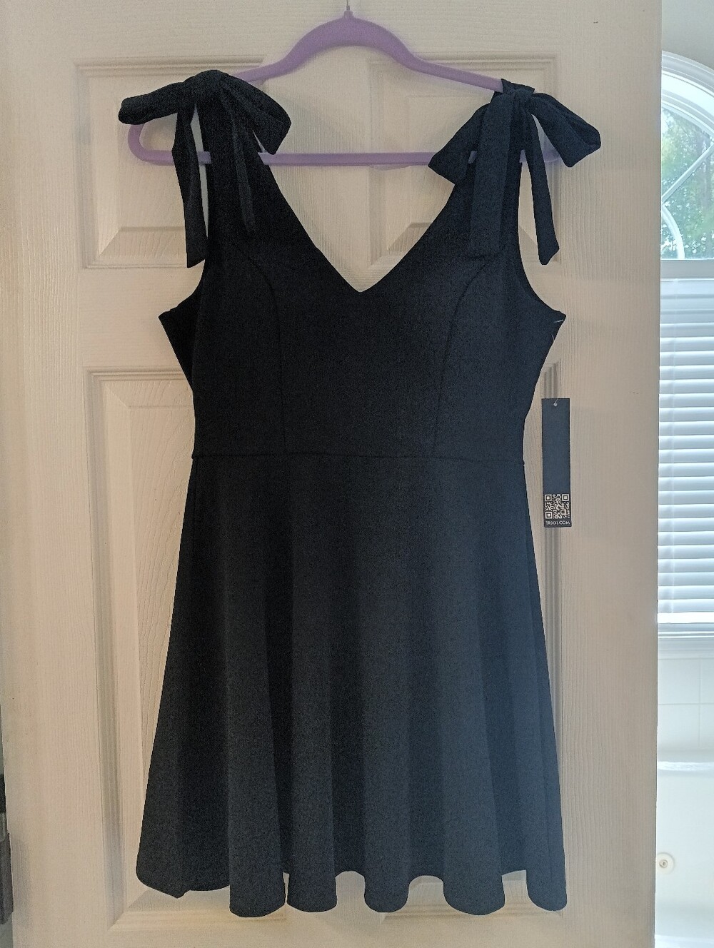 NWT Trixxi Black Tie-Strap Skater Dress, Size Medium